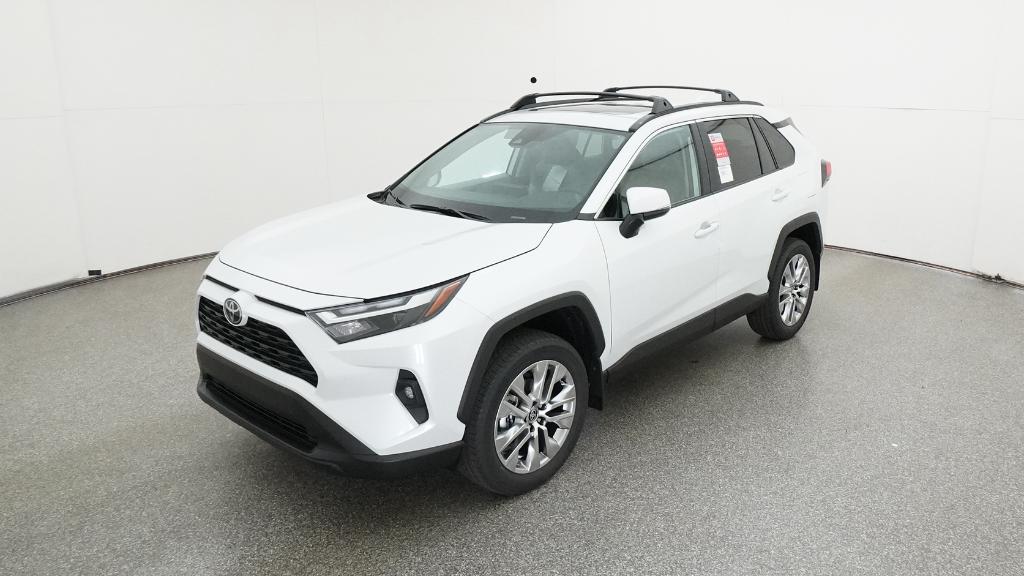2025 Toyota RAV4 XLE Premium's photo