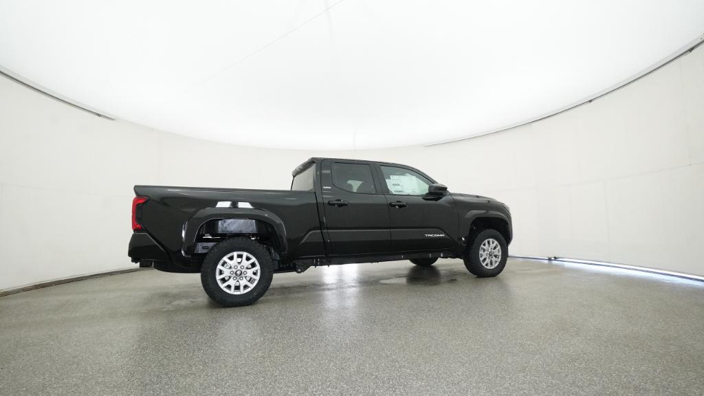 2025 Toyota Tacoma SR5 - Photo 37