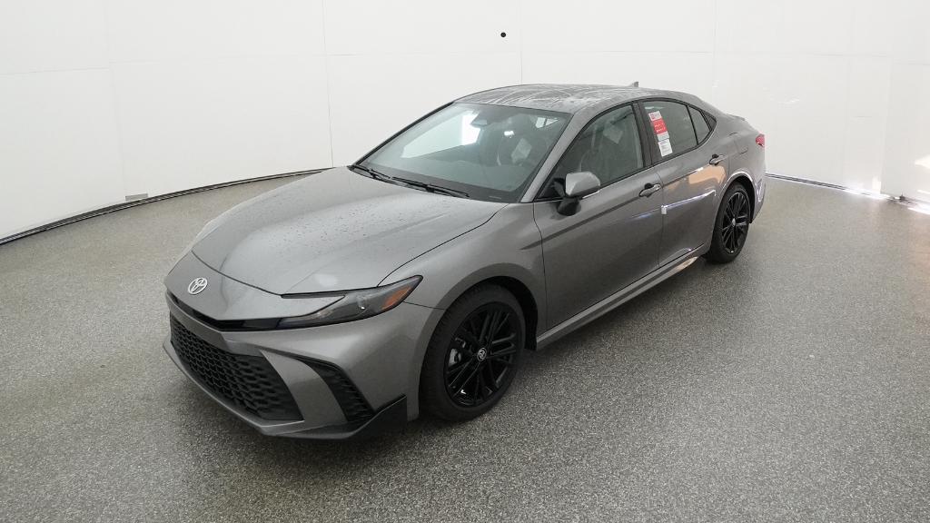 2026 Toyota Camry SE's photo