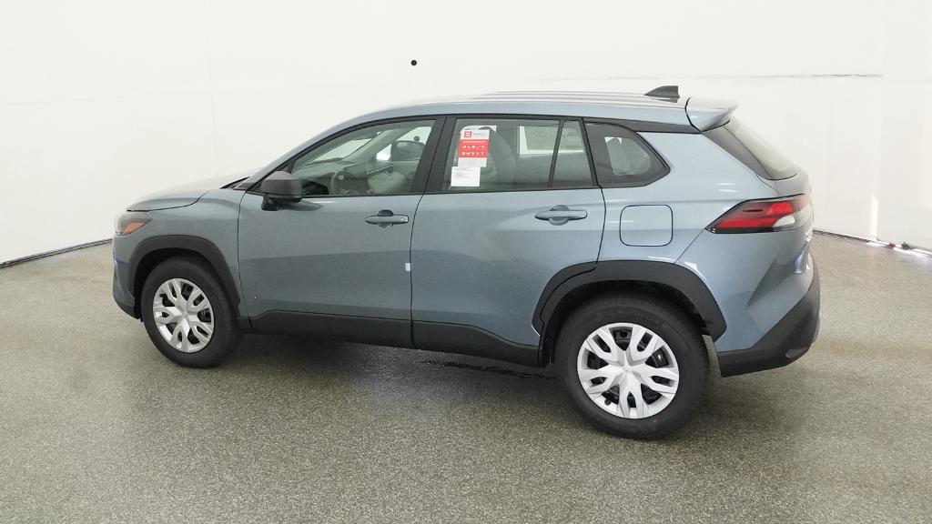 2026 Toyota Corolla Cross L photo 2