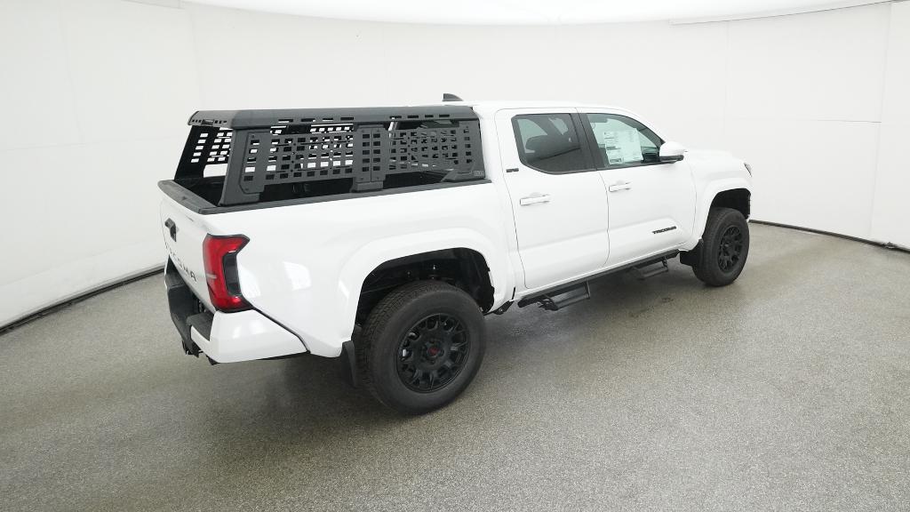 2025 Toyota Tacoma SR5 - Photo 32