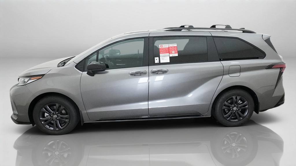 New 2026 Toyota Sienna XSE Van Passenger Van