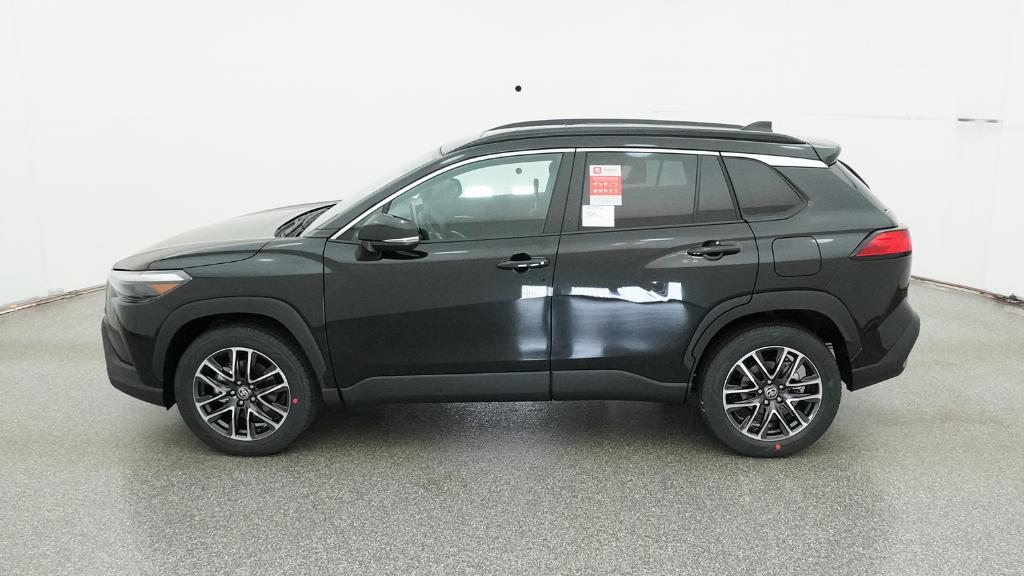 2026 Toyota Corolla Cross XLE photo 2