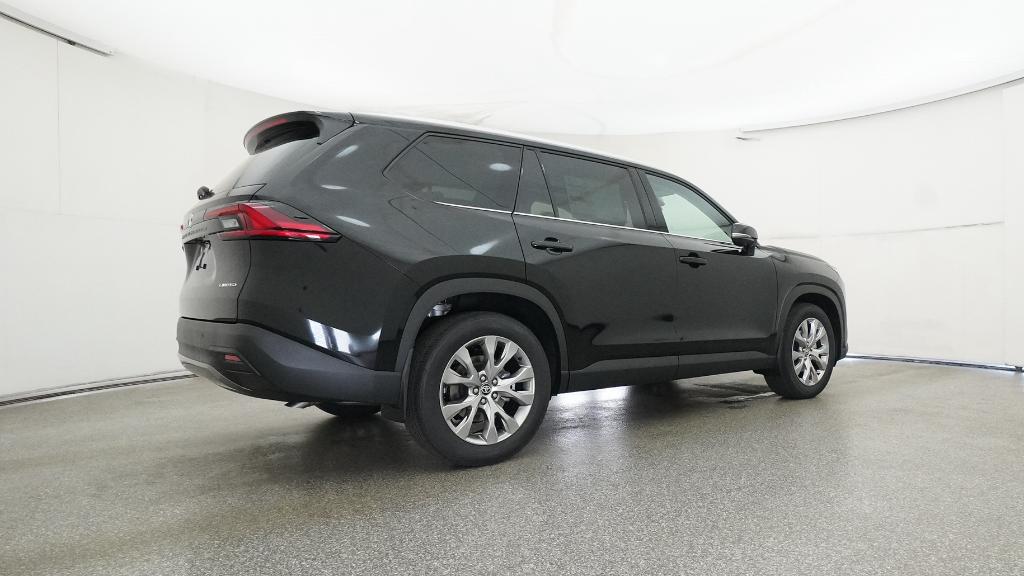 2026 Toyota Grand Highlander Limited photo 2