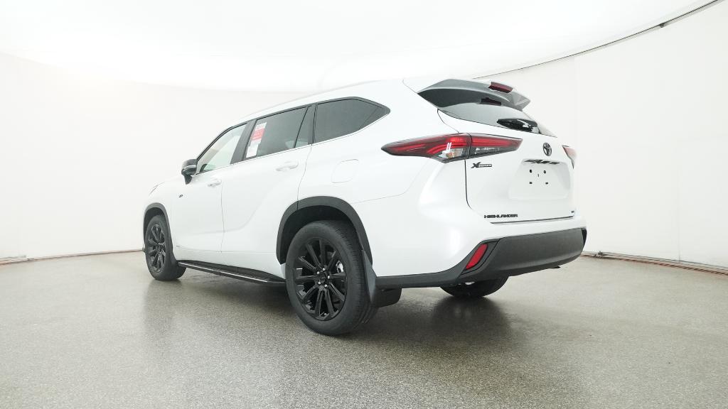 2025 Toyota Highlander Hybrid XLE photo 13