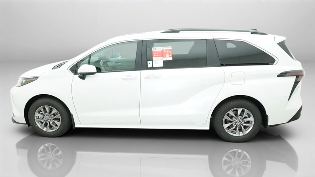 New 2026 Toyota Sienna XLE Van Passenger Van