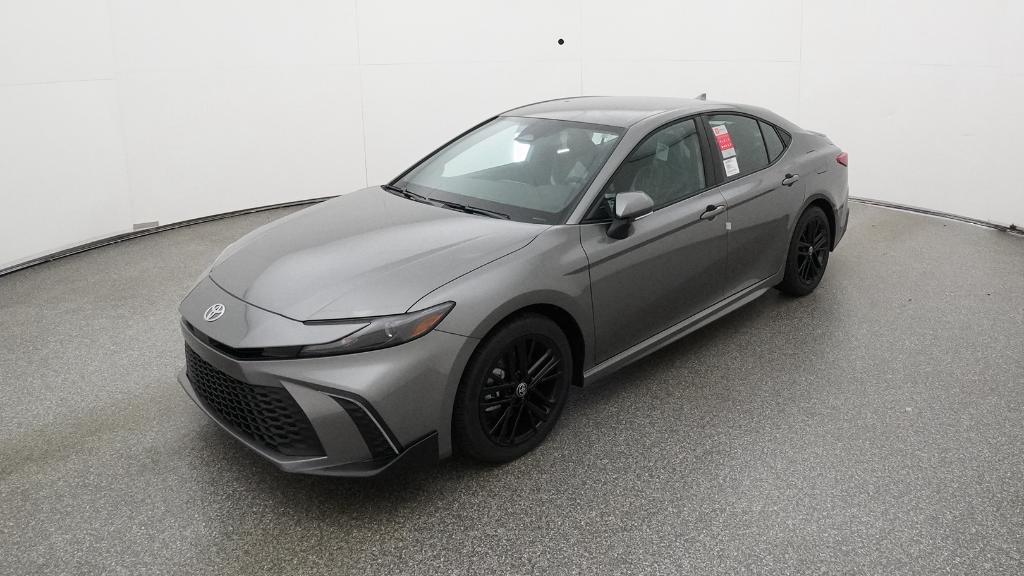2026 Toyota Camry SE's photo