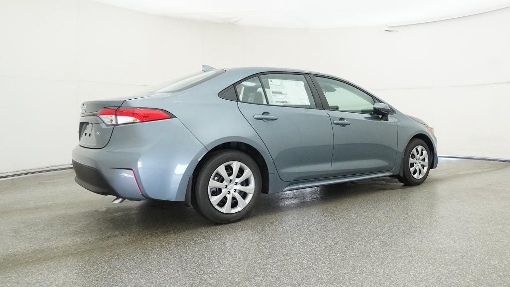 2026 Toyota Corolla LE photo 3