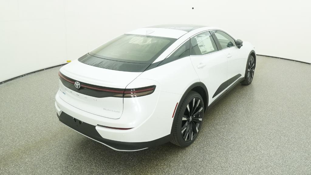 2026 Toyota Crown Platinum - Photo 18