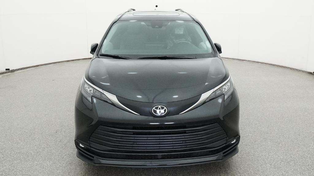 New 2026 Toyota Sienna XLE Van Passenger Van