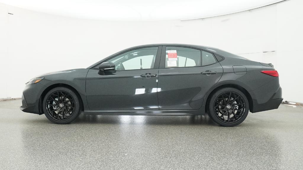 2026 Toyota Camry SE photo 3