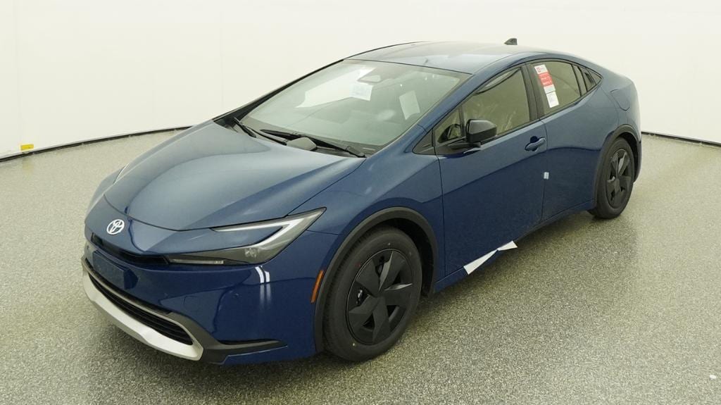 2026 Toyota Prius SE's photo