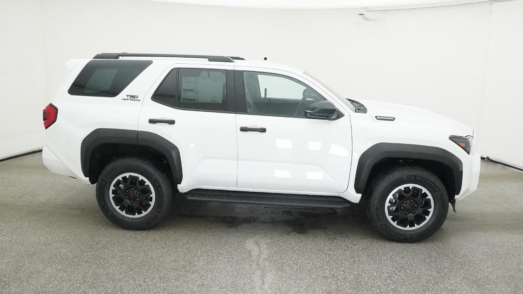 2025 Toyota 4Runner TRD Off-Road - Photo 12