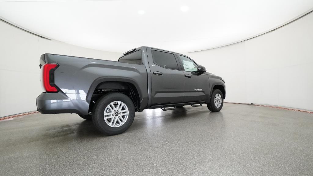 2026 Toyota Tundra SR5 - Photo 18
