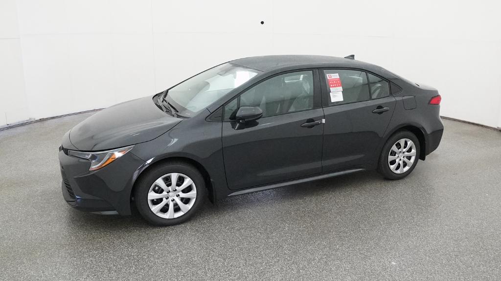 2026 Toyota Corolla LE photo 4