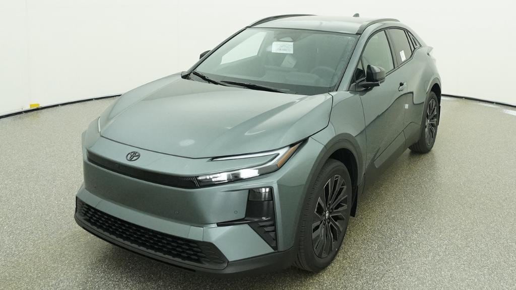 New 2026 Toyota C-HR XSE SUV