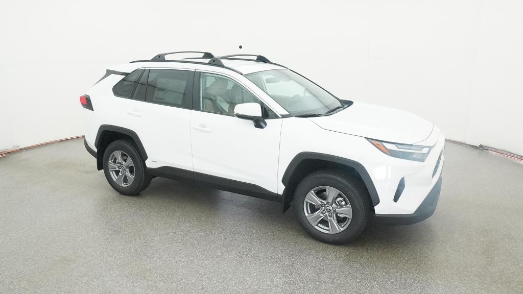 2025 Toyota RAV4 Hybrid XLE photo 2