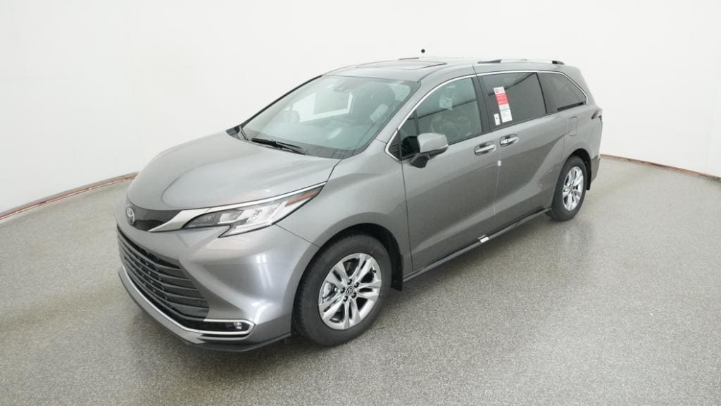 2026 Toyota Sienna Limited's photo