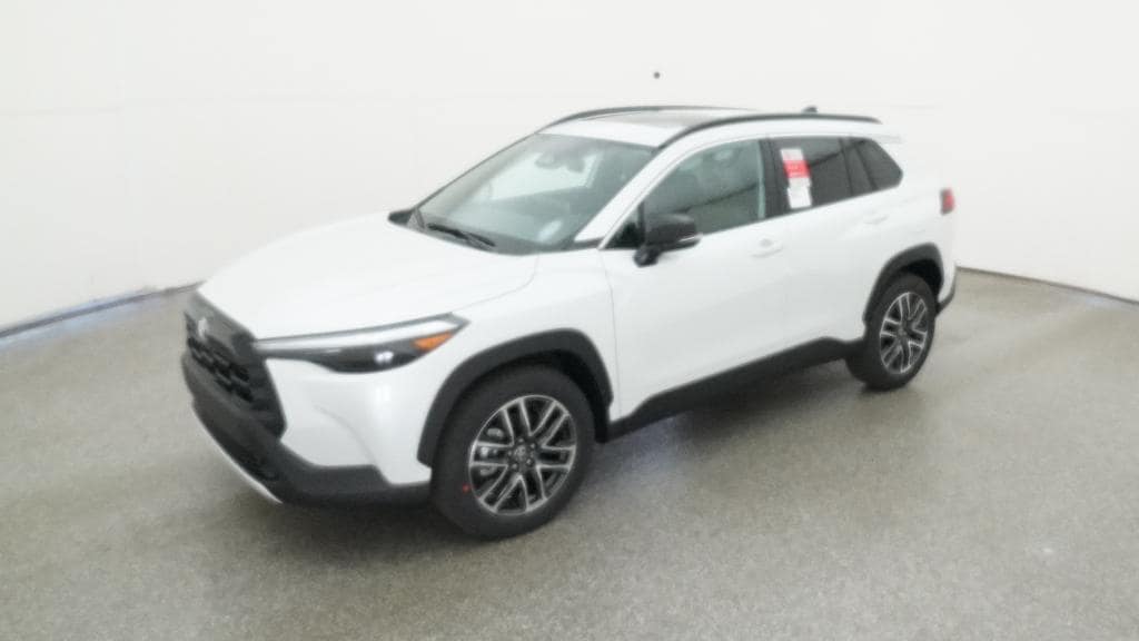 2026 Toyota Corolla Cross XLE's photo