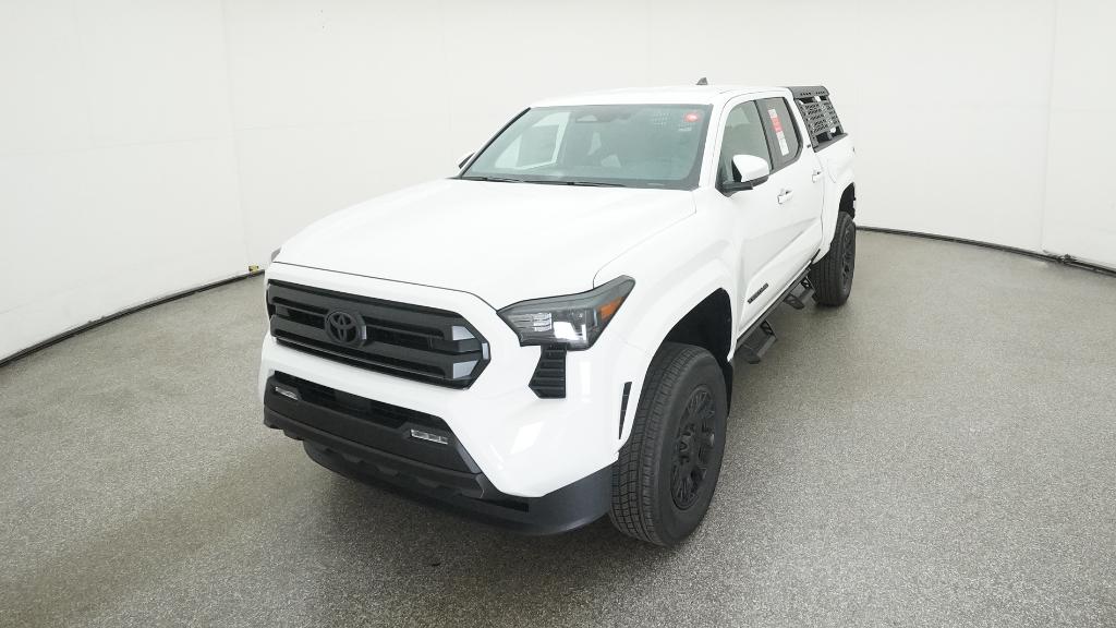 2025 Toyota Tacoma SR5 - Photo 9