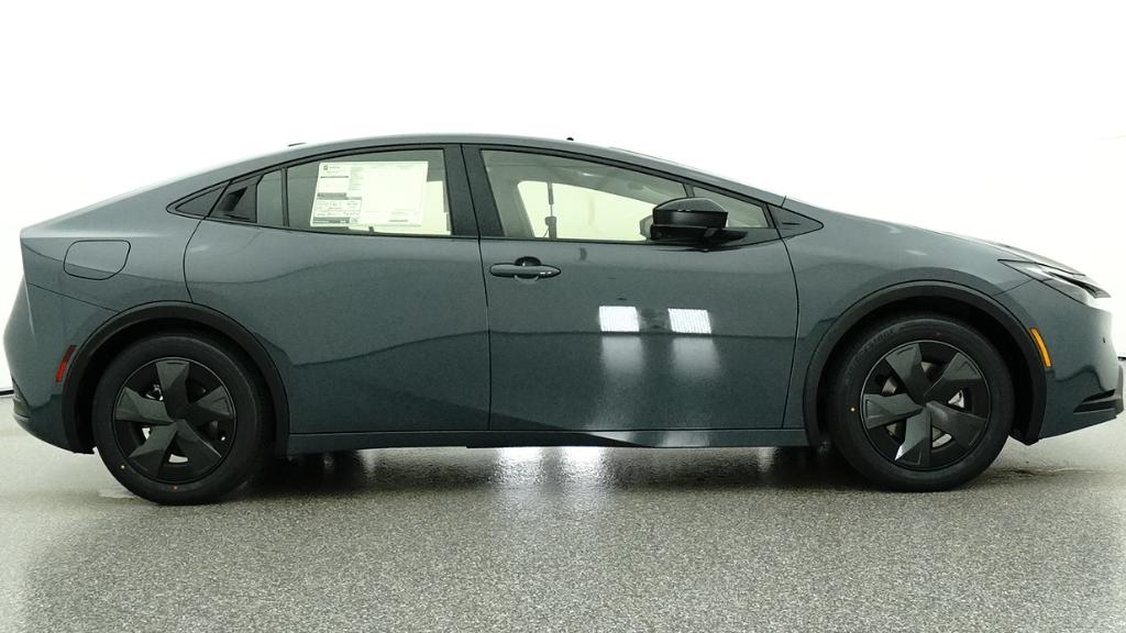2026 Toyota Prius Plug-in Hybrid SE - Photo 36