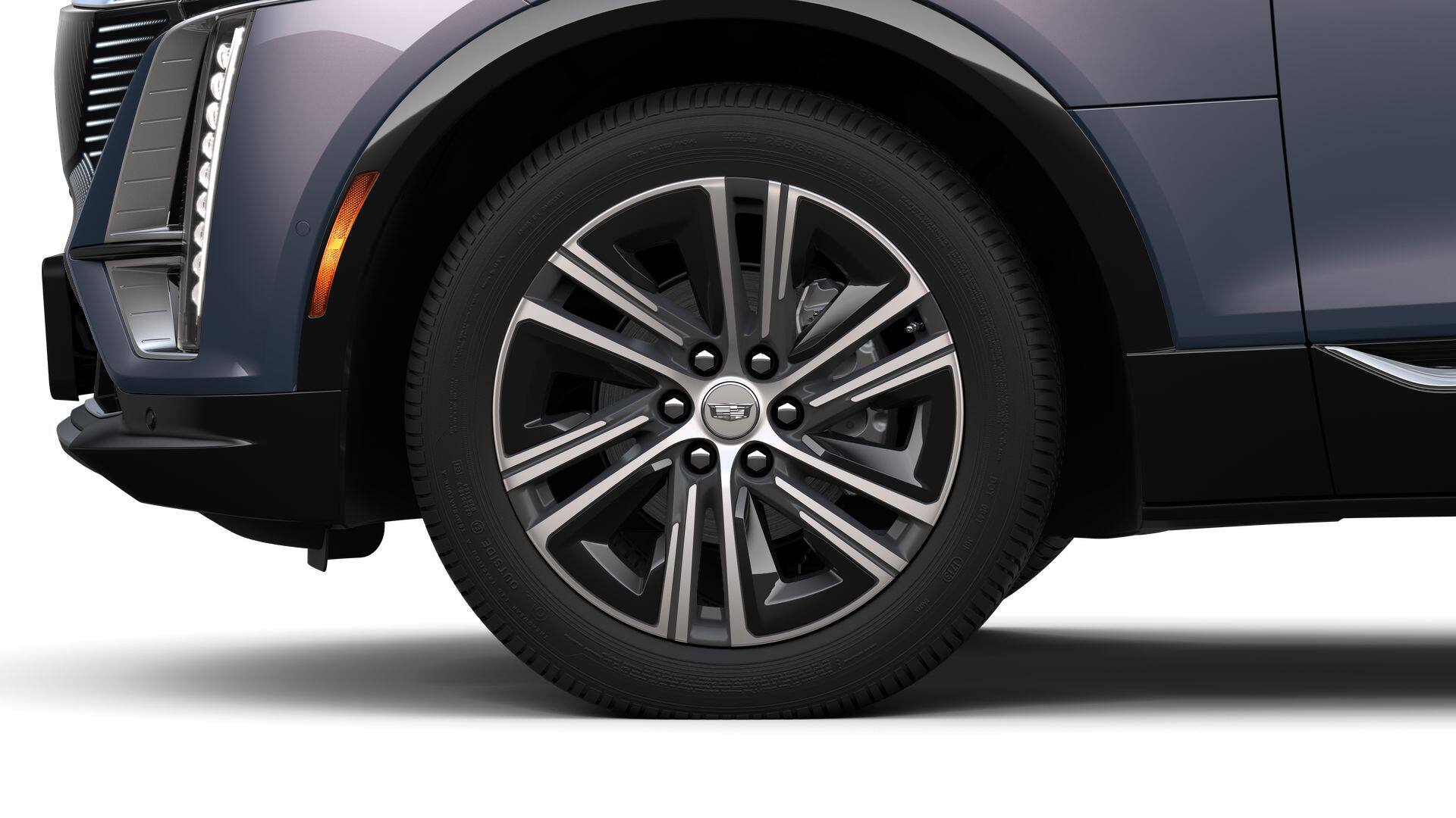 2025 Cadillac Lyriq Luxury photo 9