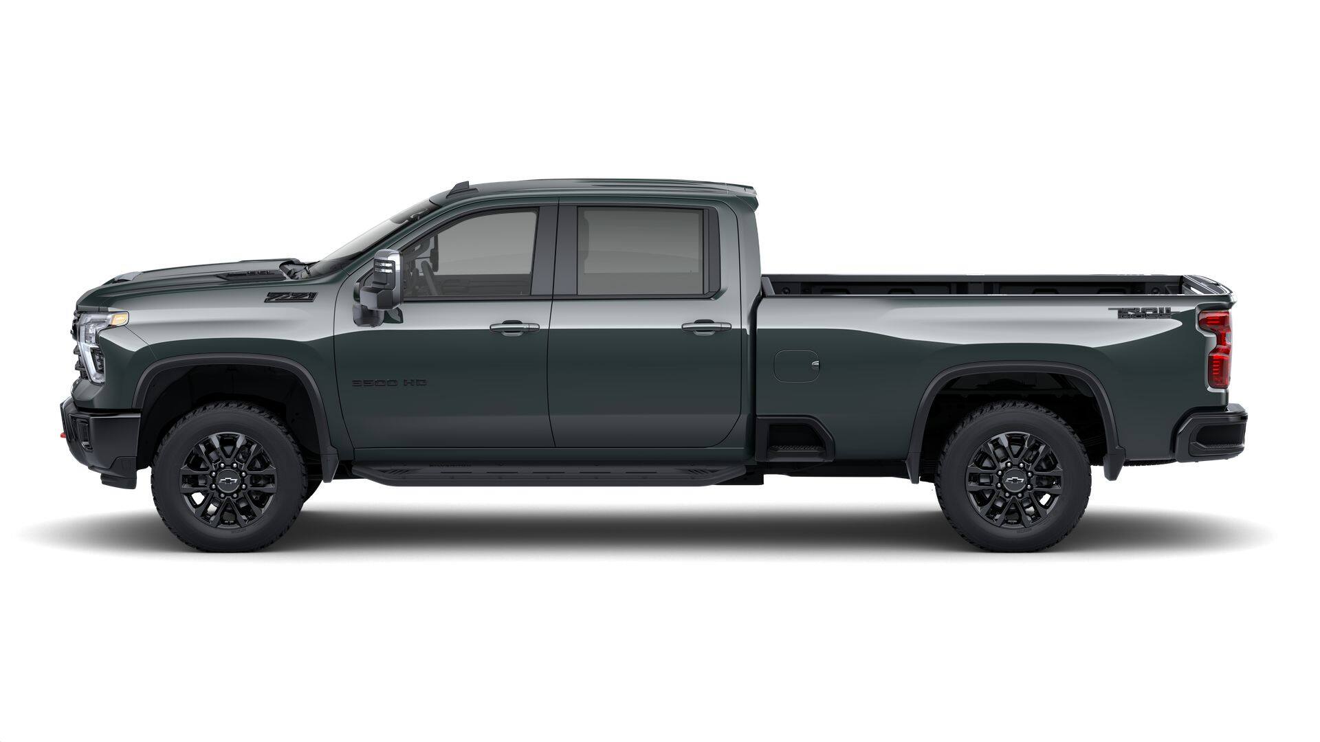 2025 Chevrolet Silverado 3500HD LT photo 4