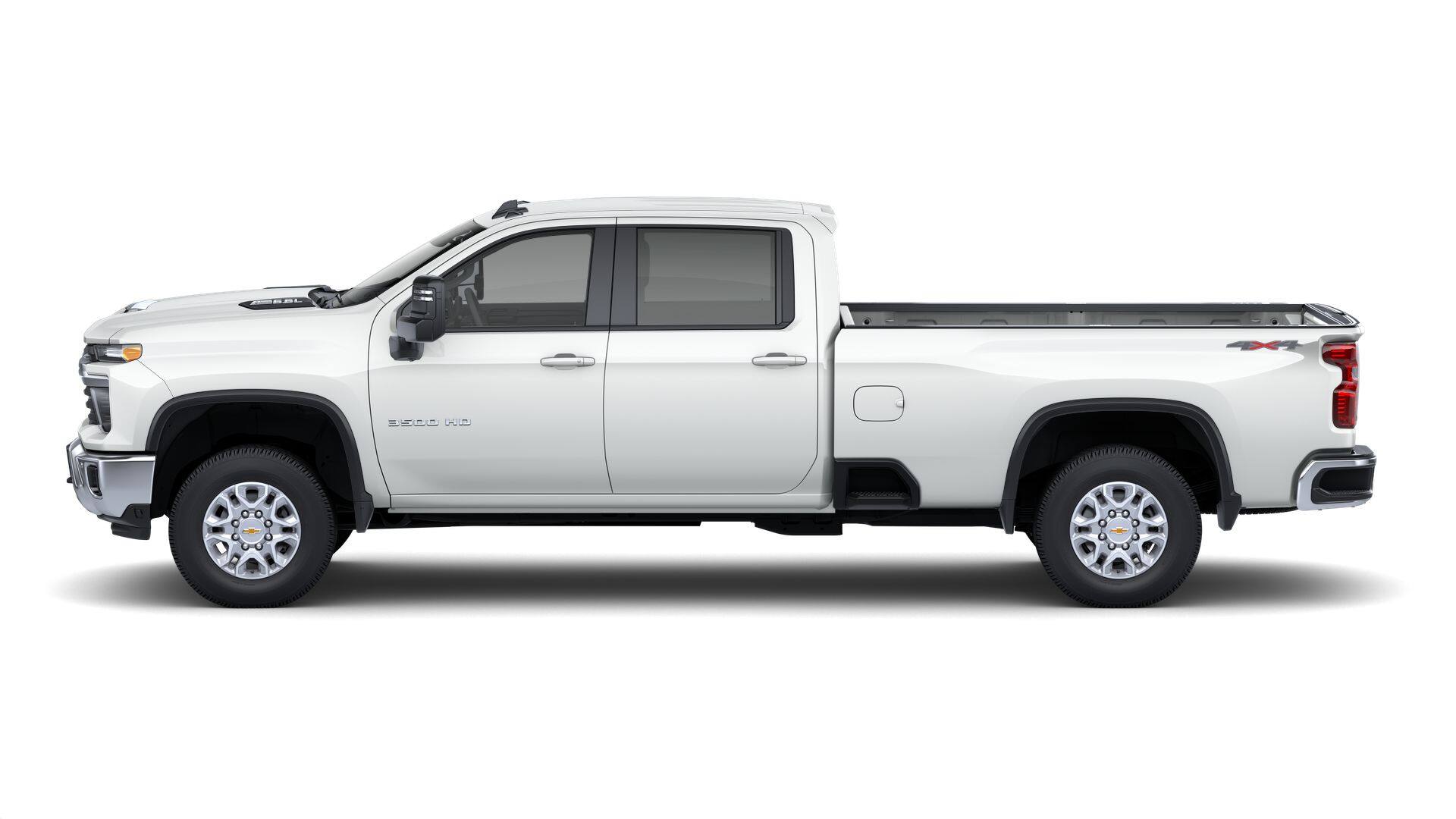 2025 Chevrolet Silverado LT photo 4
