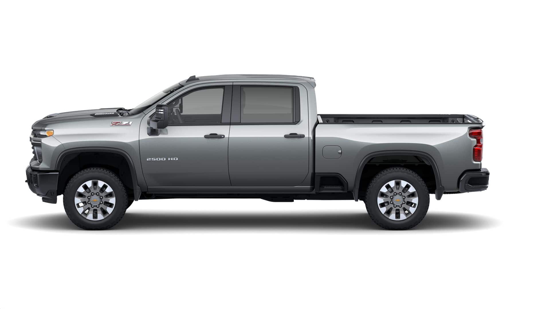 2025 Chevrolet Silverado 2500HD Custom photo 3