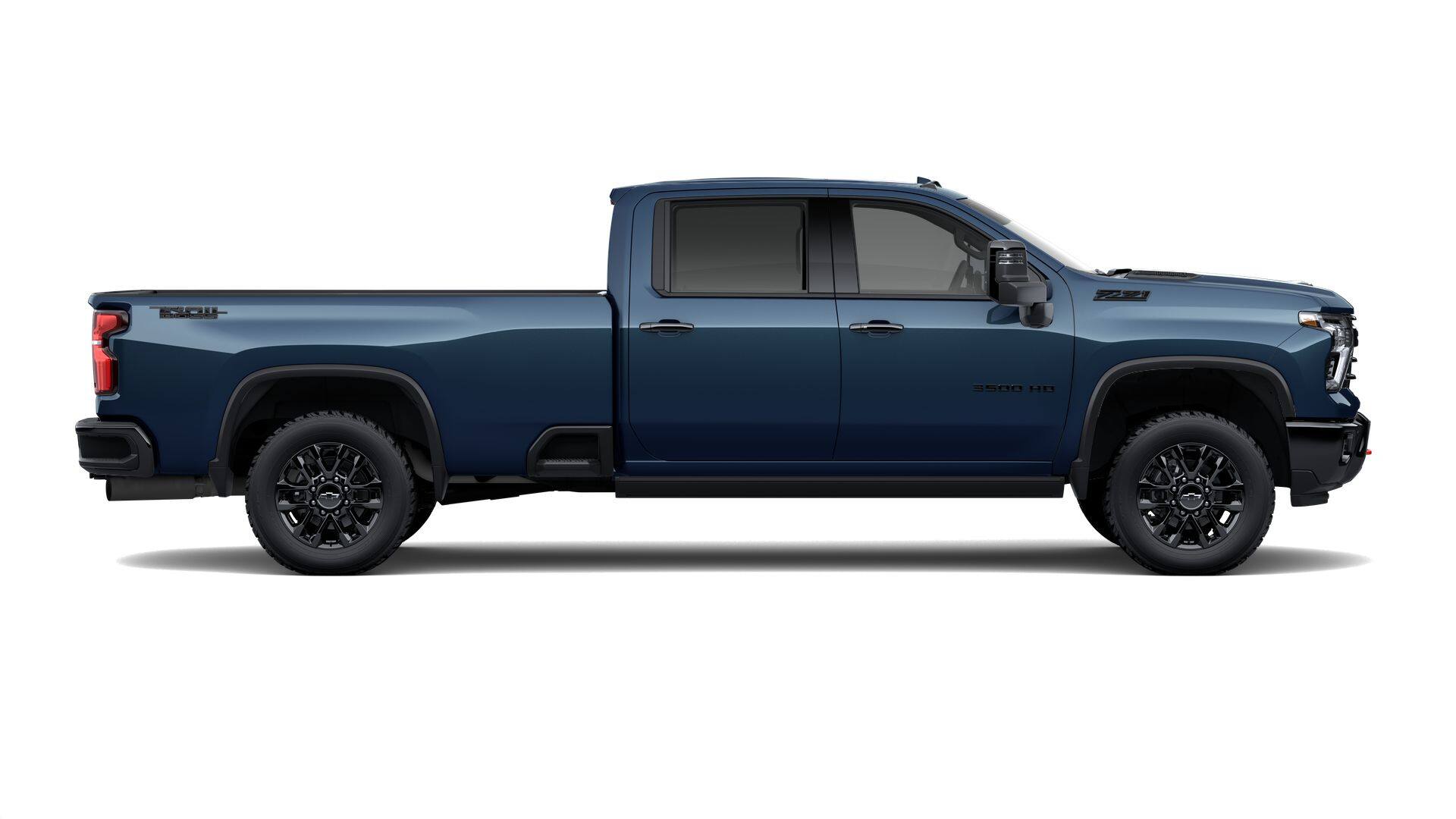 2026 Chevrolet Silverado 3500HD LTZ photo 3