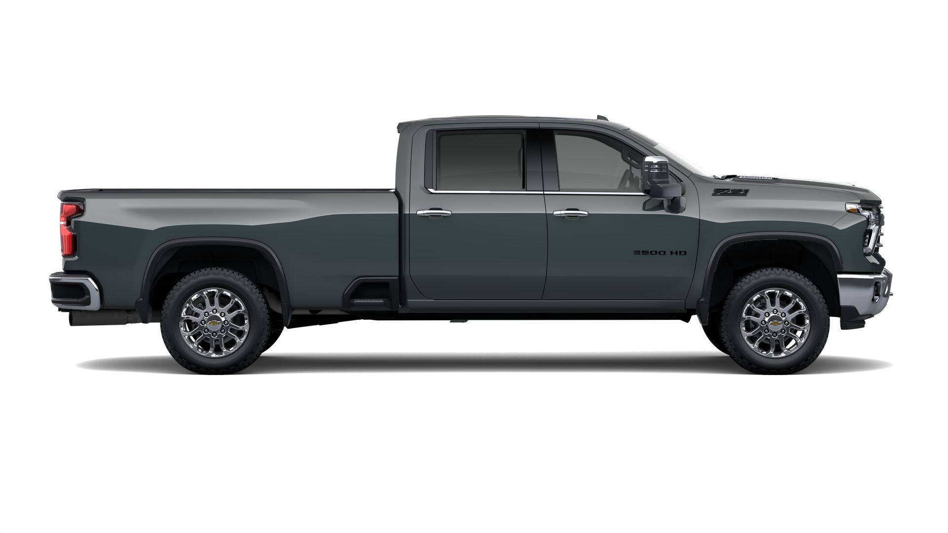 2026 Chevrolet Silverado 3500HD photo 3