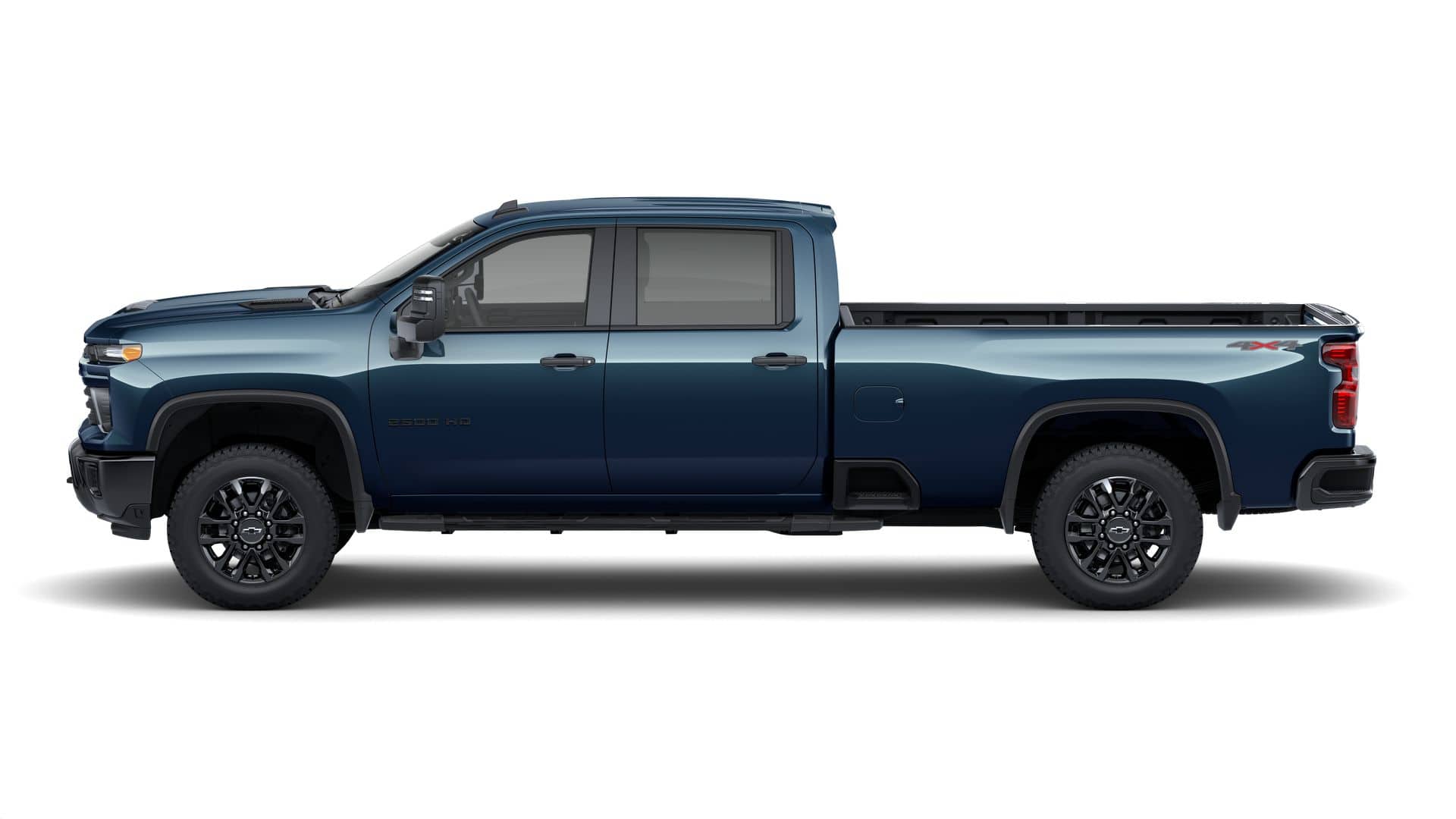 2025 Chevrolet Silverado 2500HD Custom photo 2