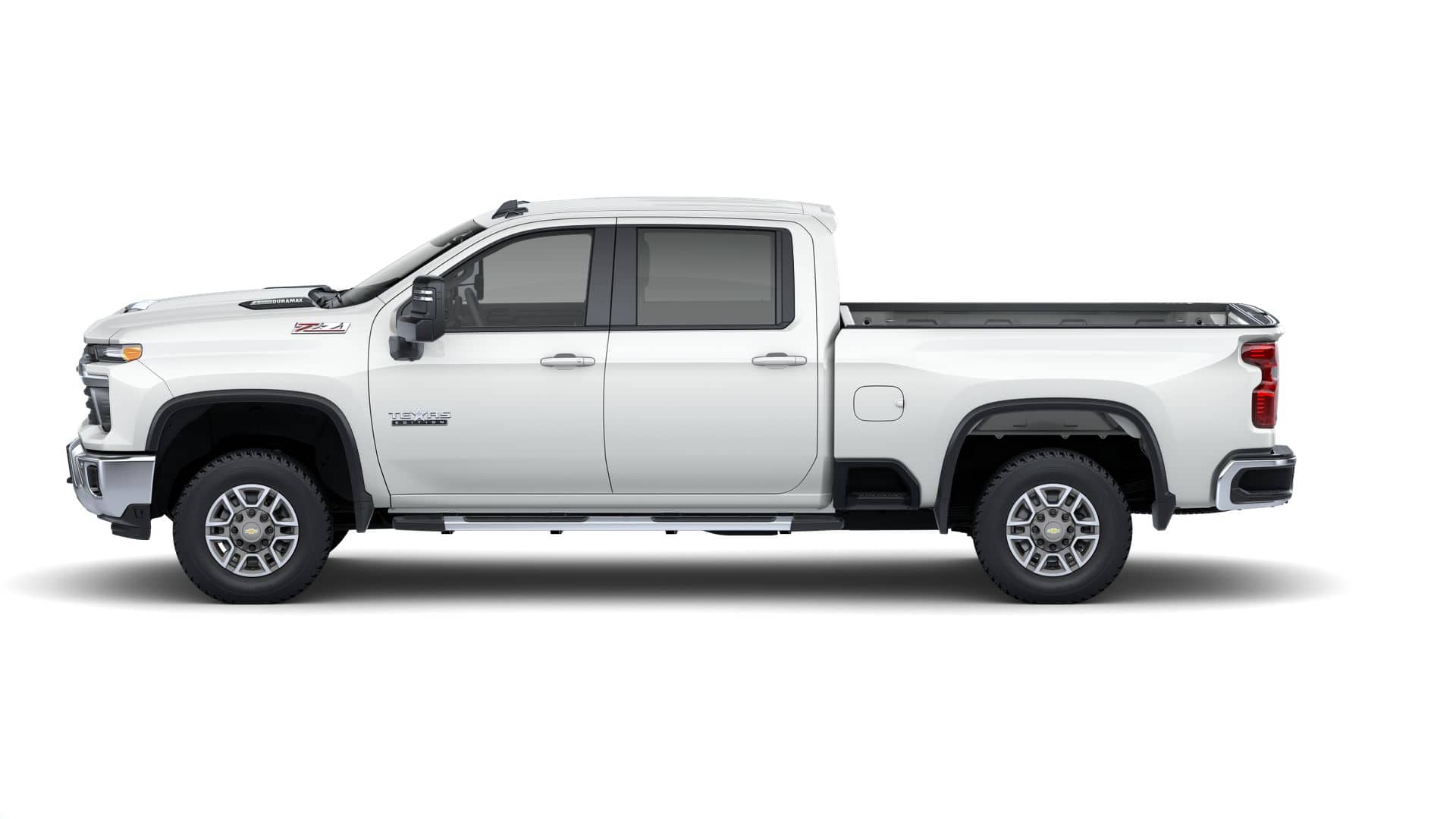 2025 Chevrolet Silverado LT photo 4