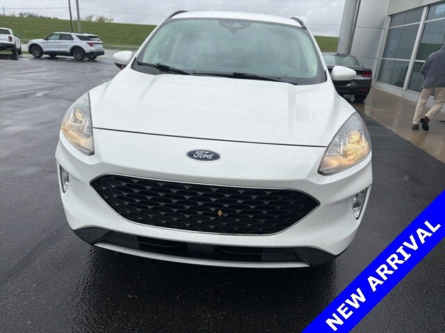 2020 Ford Escape SEL photo 2