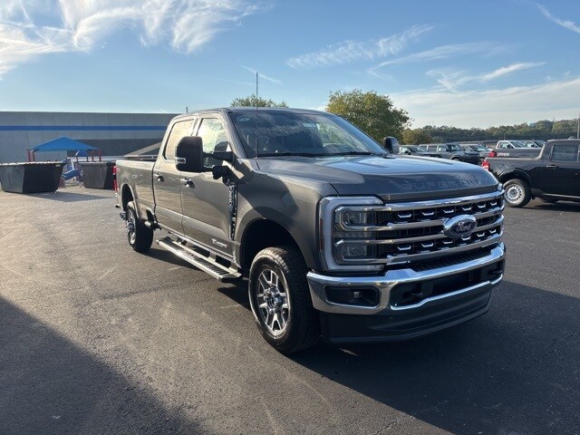 2026 Ford F-350 photo 3