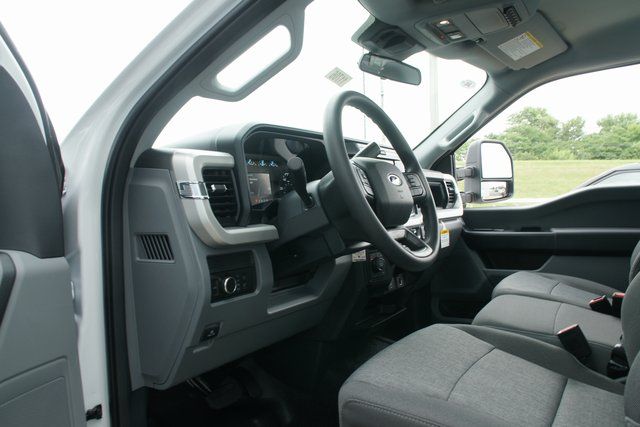 2026 Ford F-250 Super Duty XL - Photo 17