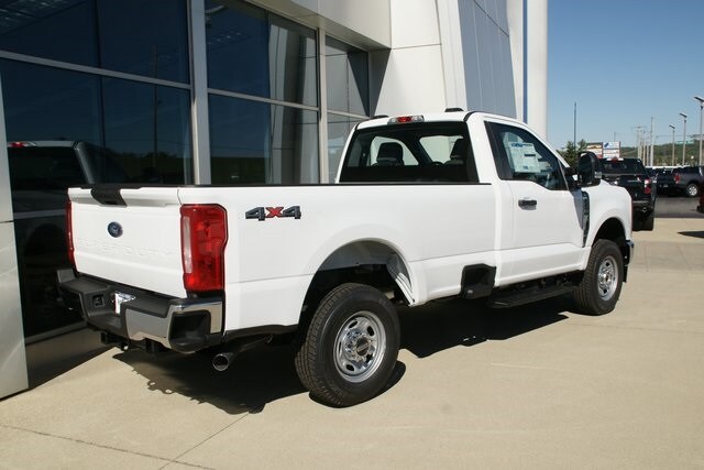 2026 Ford F-250 photo 3