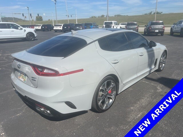 2018 Kia Stinger GT2 photo 4