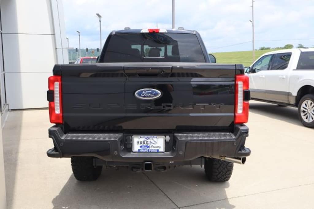 Certified 2024 Ford F-250SD Lariat Truck