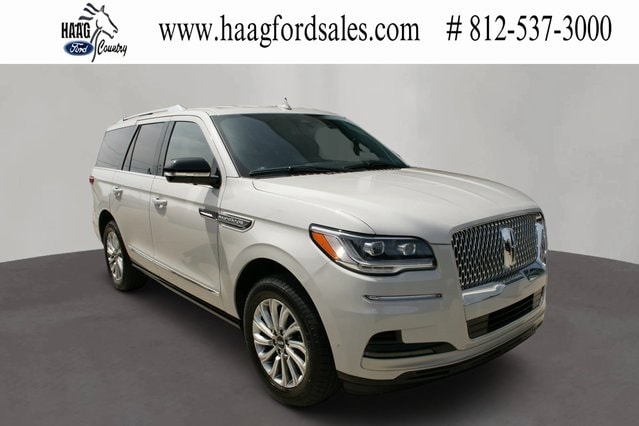 Used 2022 Lincoln Navigator Base with VIN 5LMJJ2NT8NEL05376 for sale in Greendale, IN