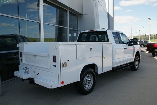2026 Ford F-250 photo 3