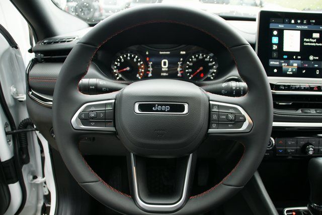 2025 Jeep Compass Trailhawk - Photo 18
