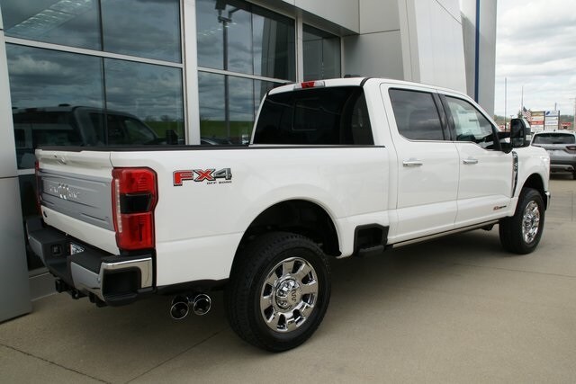 2025 Ford F-250 photo 3