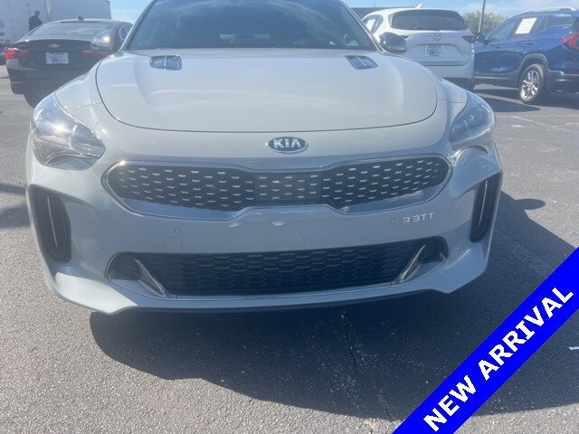 2018 Kia Stinger GT2 photo 2