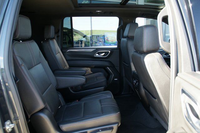 2022 Chevrolet Suburban RST - Photo 33