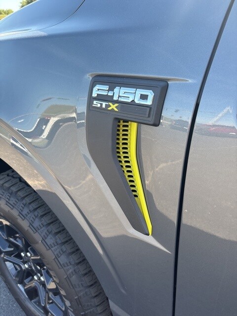 2025 Ford F-150 STX photo 3