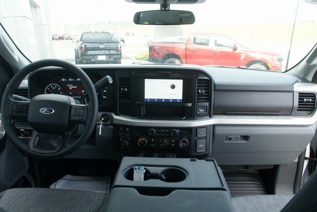 2026 Ford F-350 Super Duty XLT - Photo 31