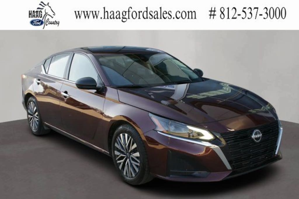 Used 2024 Nissan Altima 2.5 SV Sedan