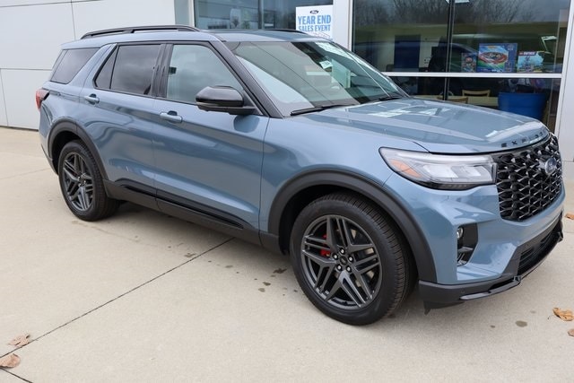 2026 Ford Explorer ST's photo