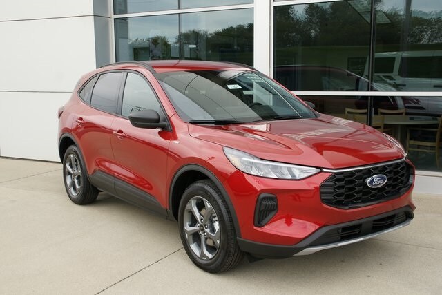 2026 Ford Escape ST-Line photo 2